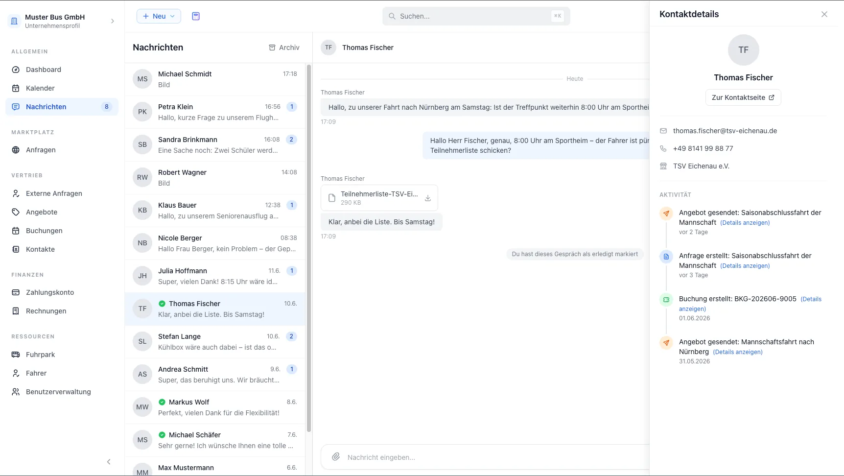 Busly CRM dashboard showing live chat, contact list and customer history at a glance